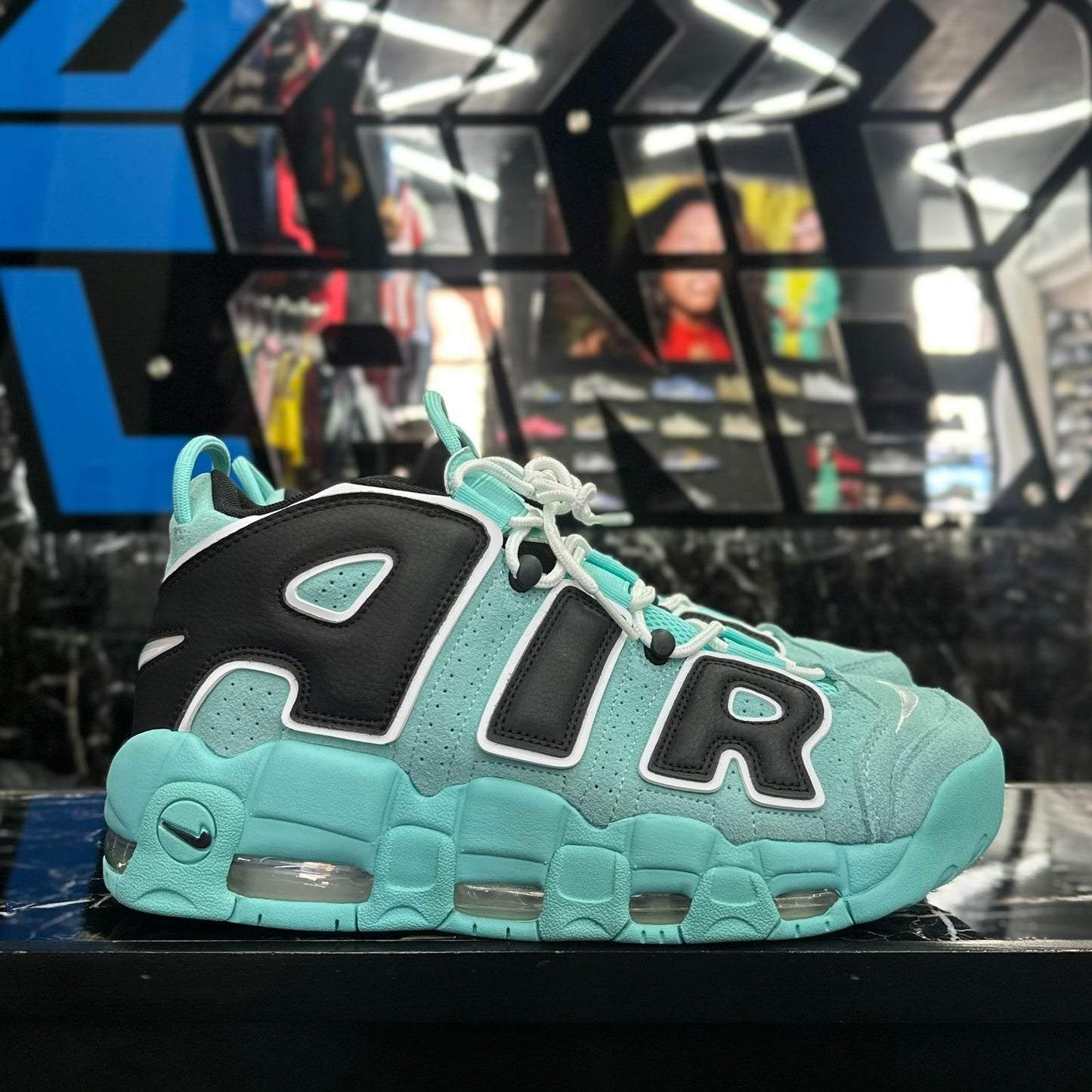 Uptempo Light Aqua