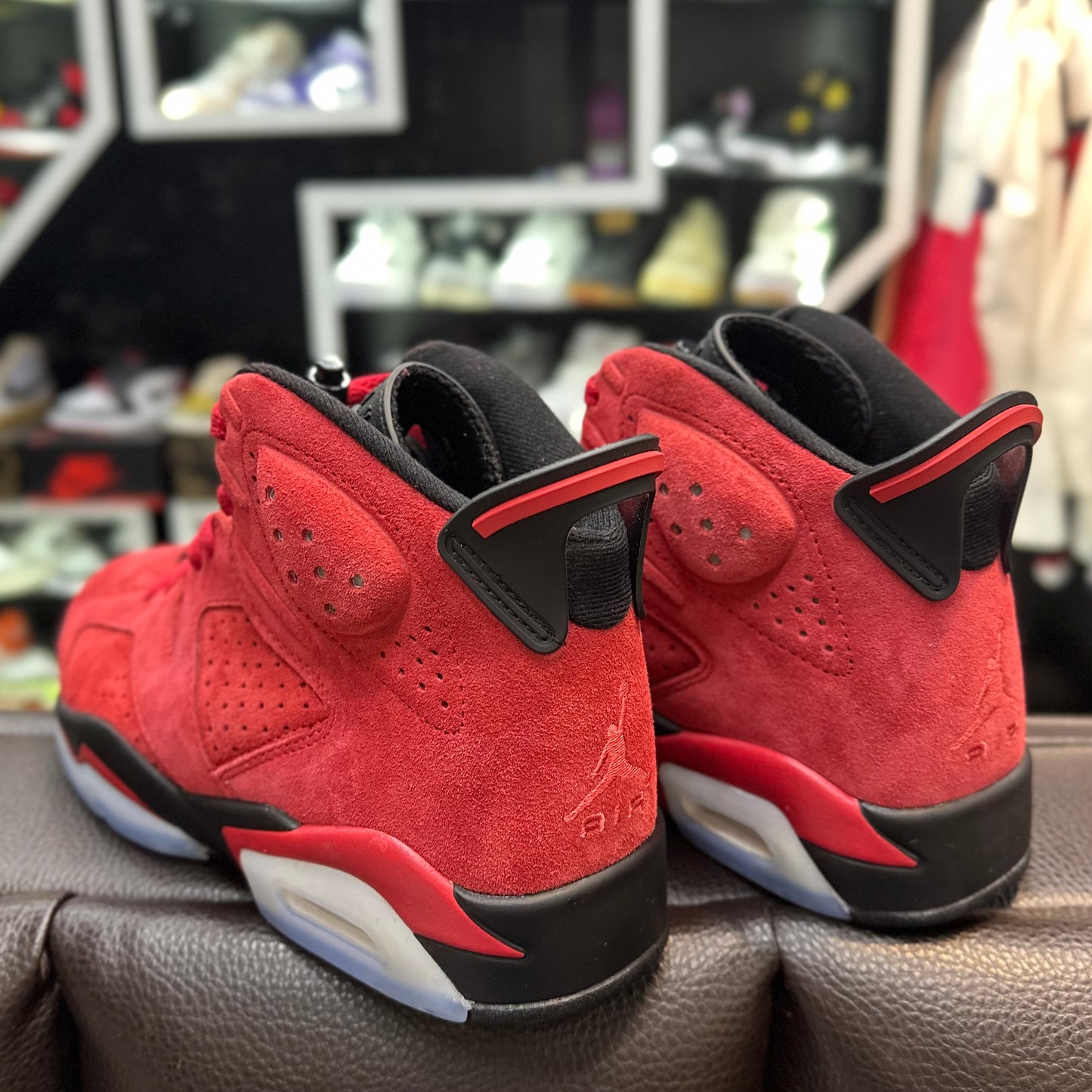 Jordan 6 Rojo Gamuza