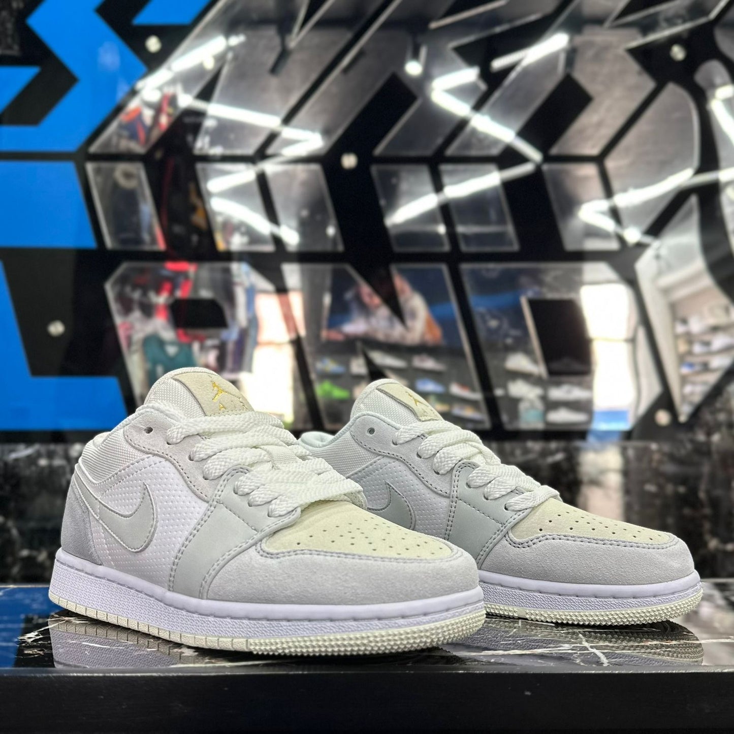 Jordan 1 Low Paris