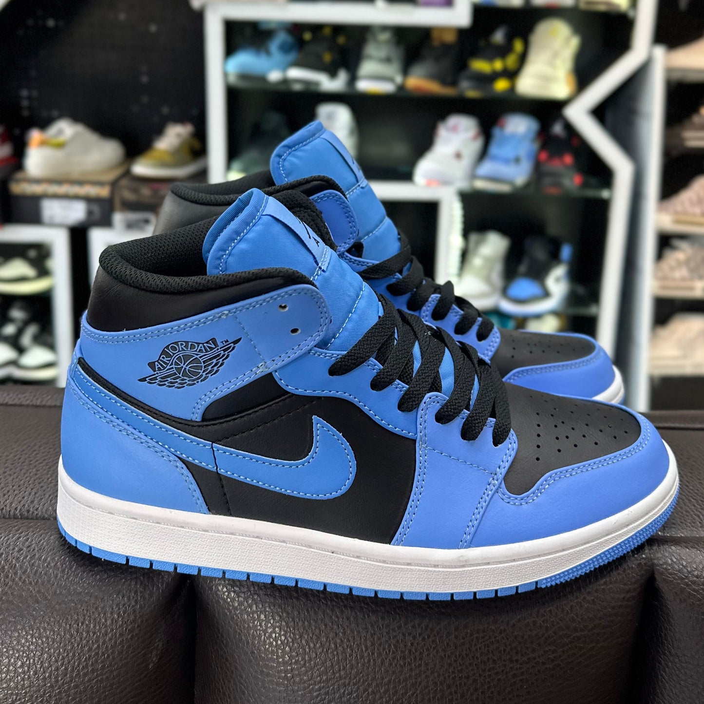 Jordan 1 Mid UNC Black Toe