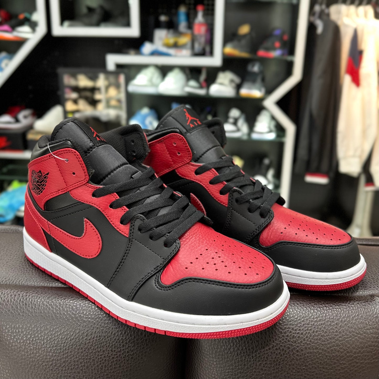 Jordan 1 Mid Bred