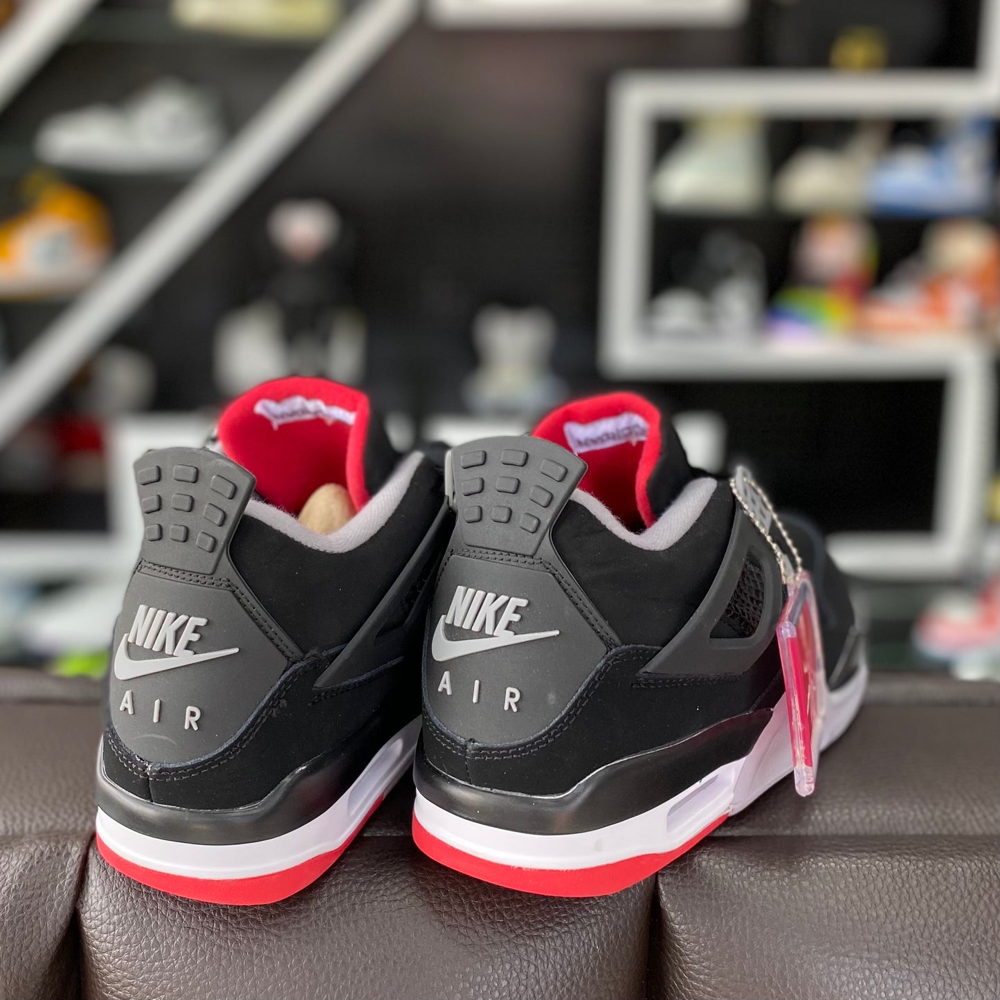 Jordan 4 Bred