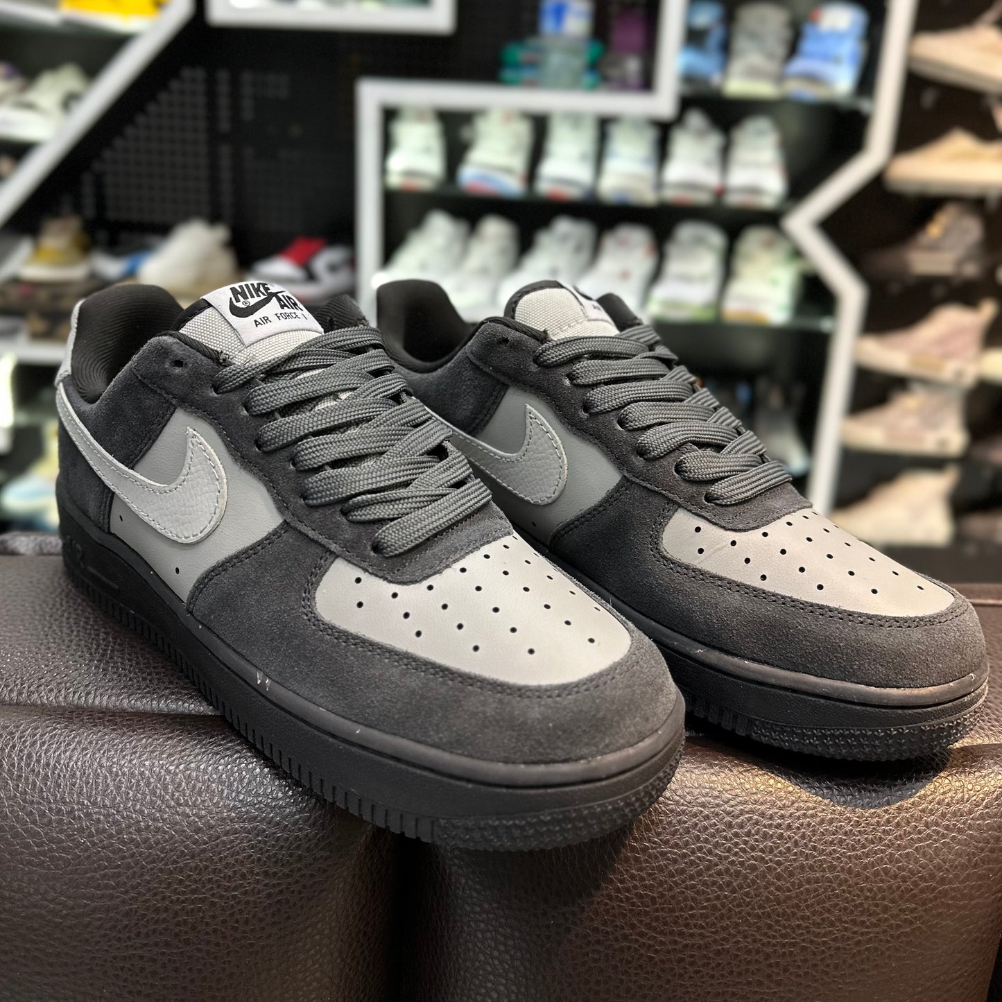 AF1 Low Gris Oscuro/Claro