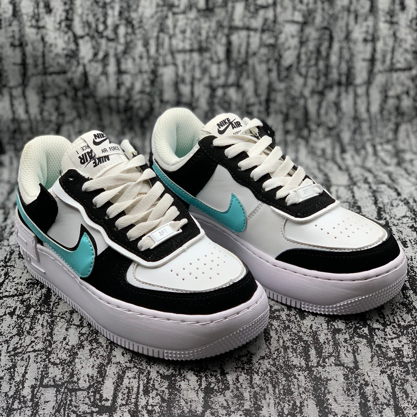 AF1 Low Shadow Negro/Menta