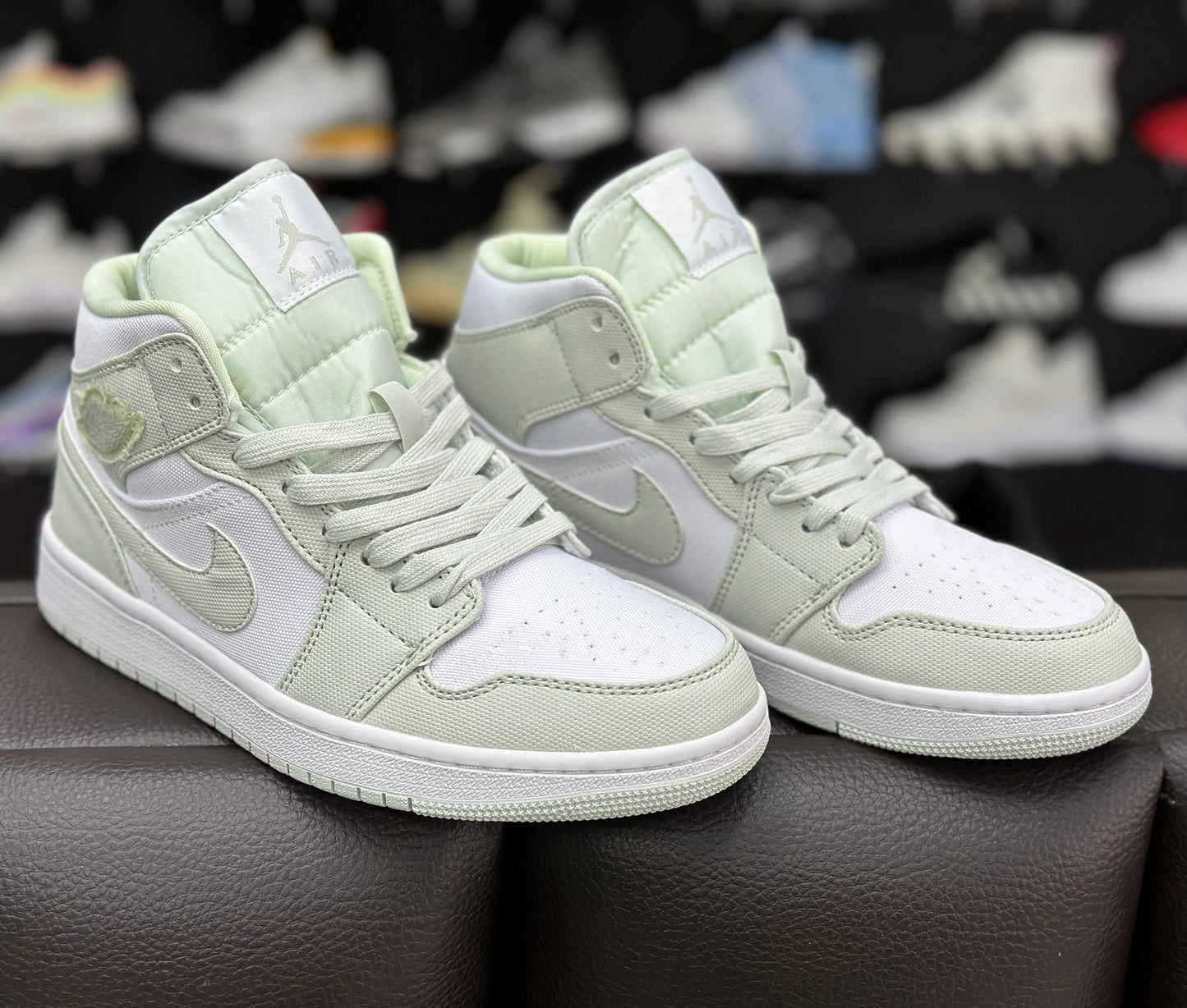 Jordan 1 Mid Verde Lona