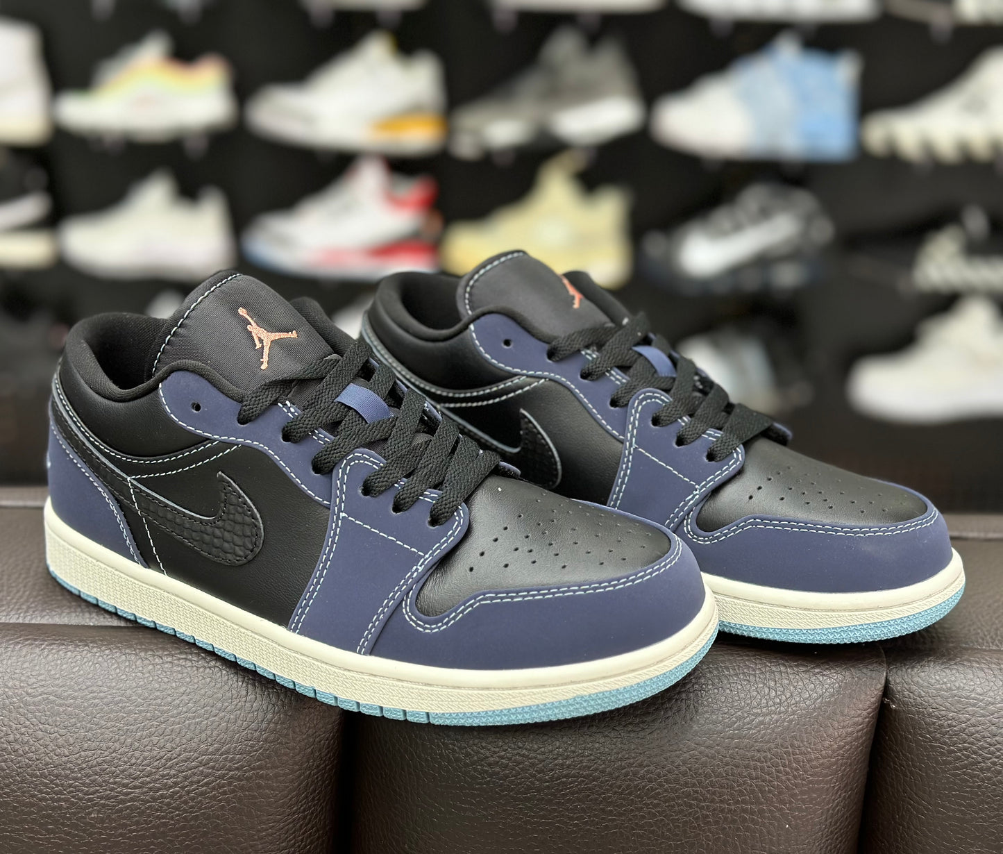 Jordan 1 Low Azul Paloma Cocodrilo