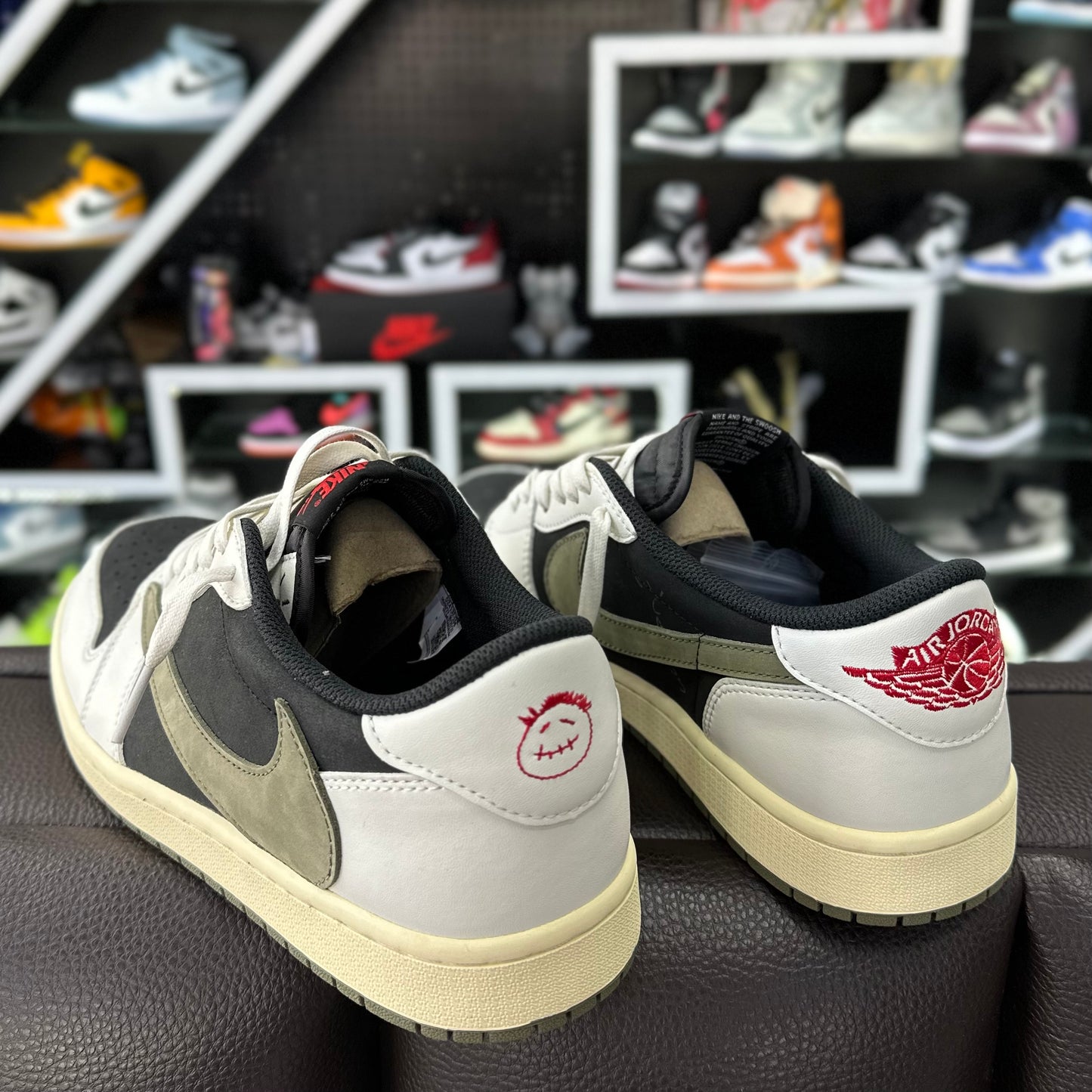 Jordan 1 Low Oliva