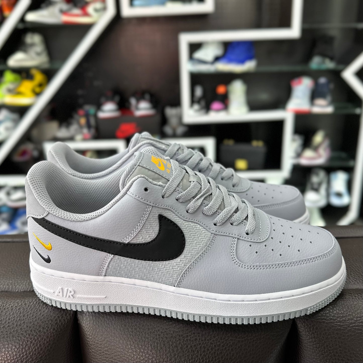 AF1 Low Gris/Amarillo