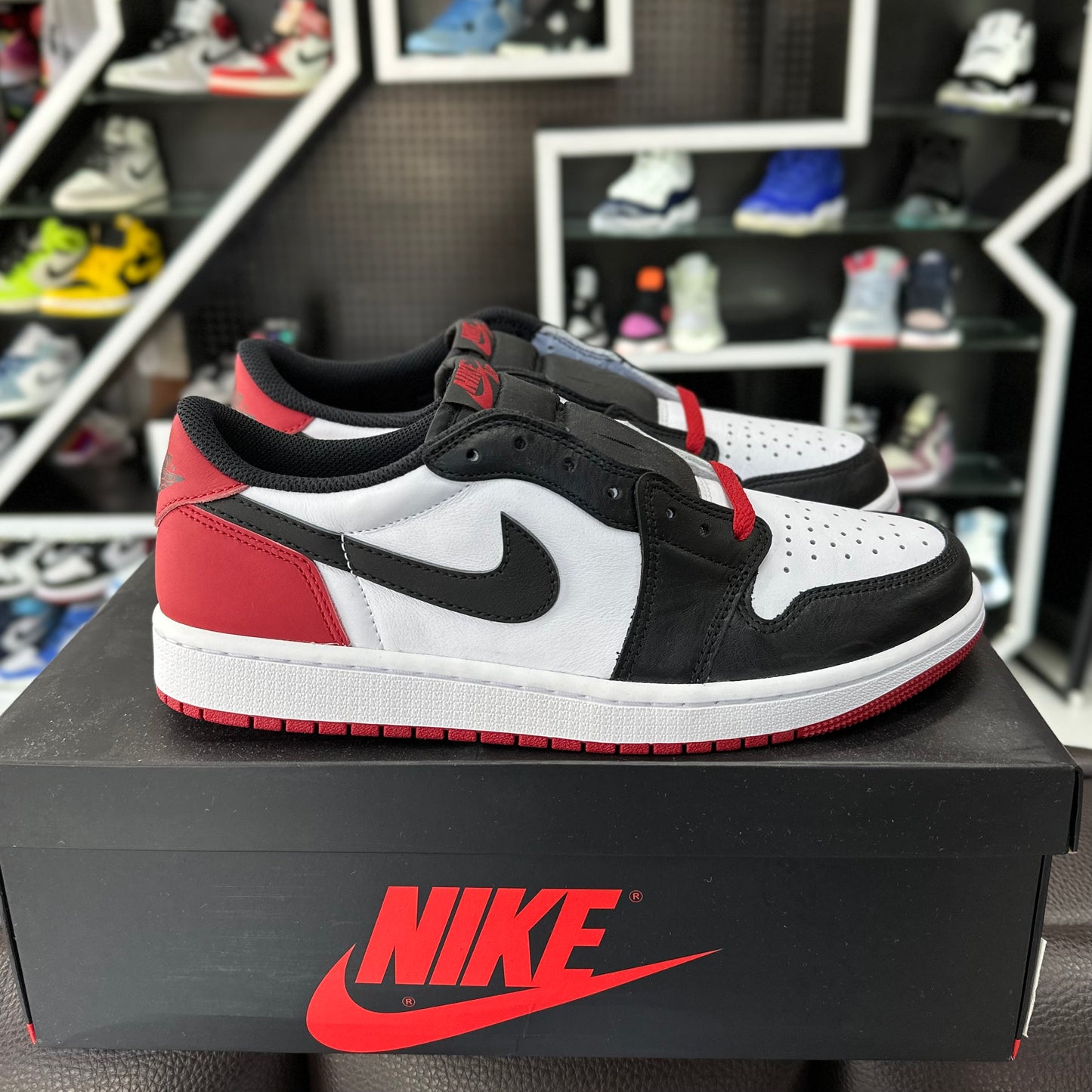 Jordan 1 Low Black Toe