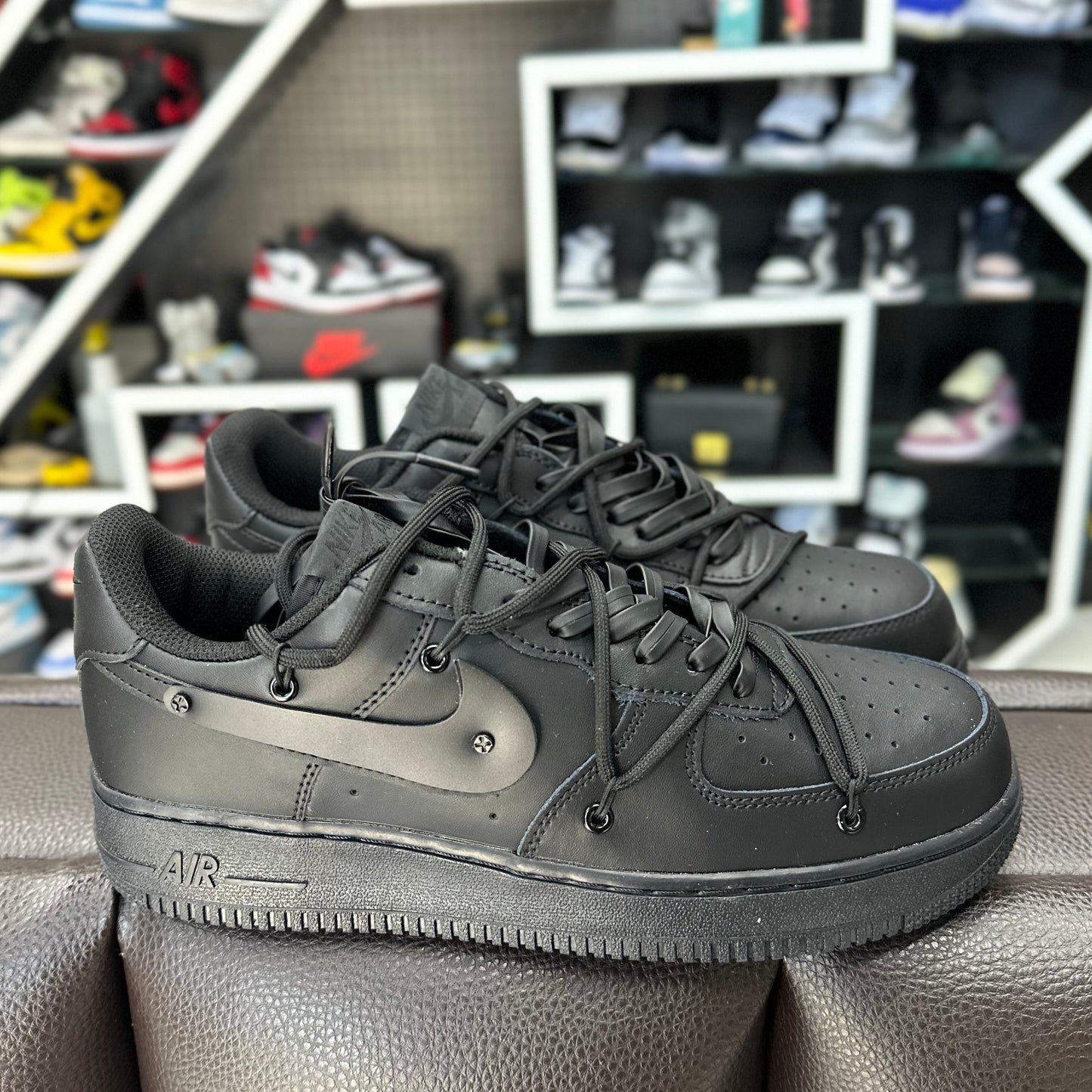 AF1 Low Cintas Negras