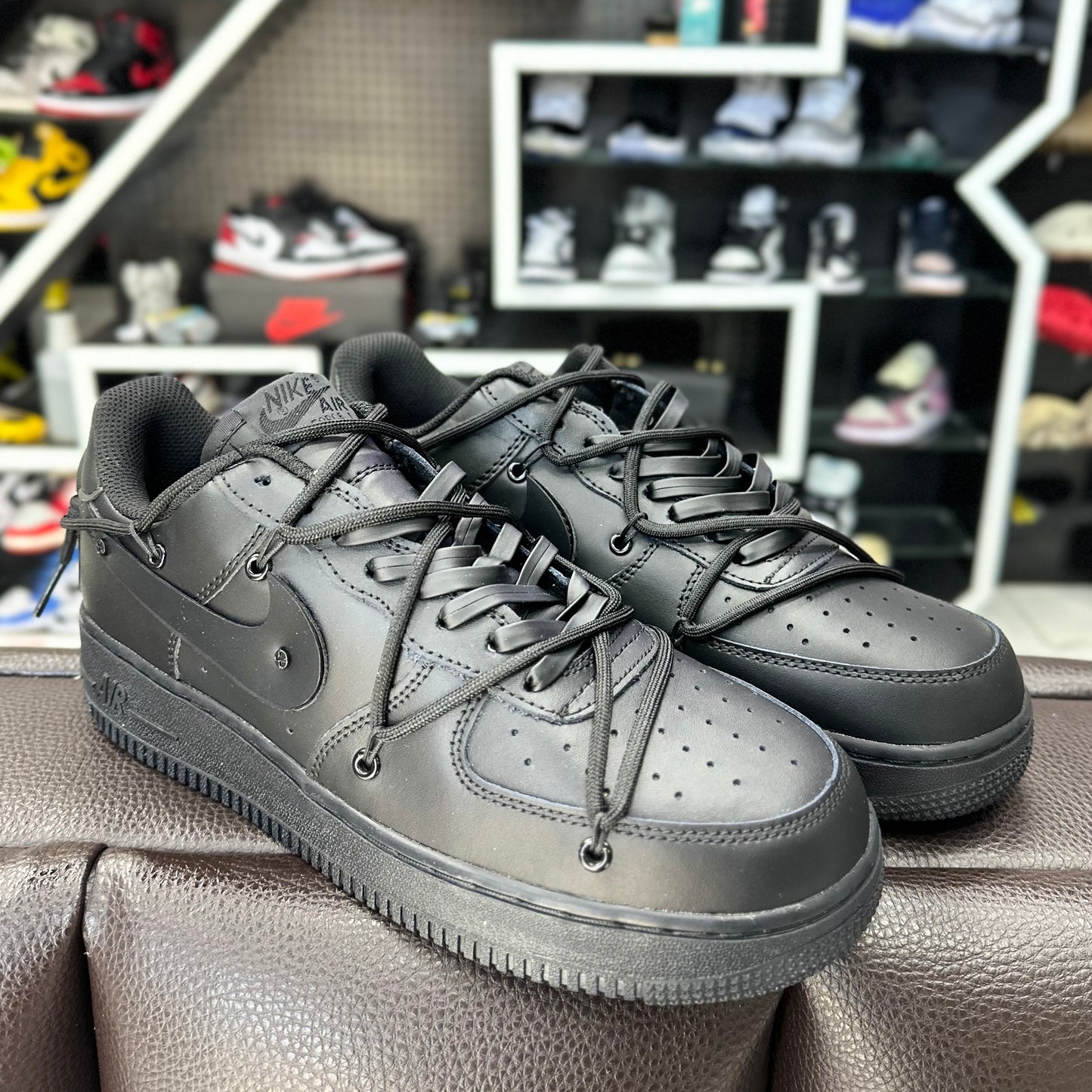 AF1 Low Cintas Negras