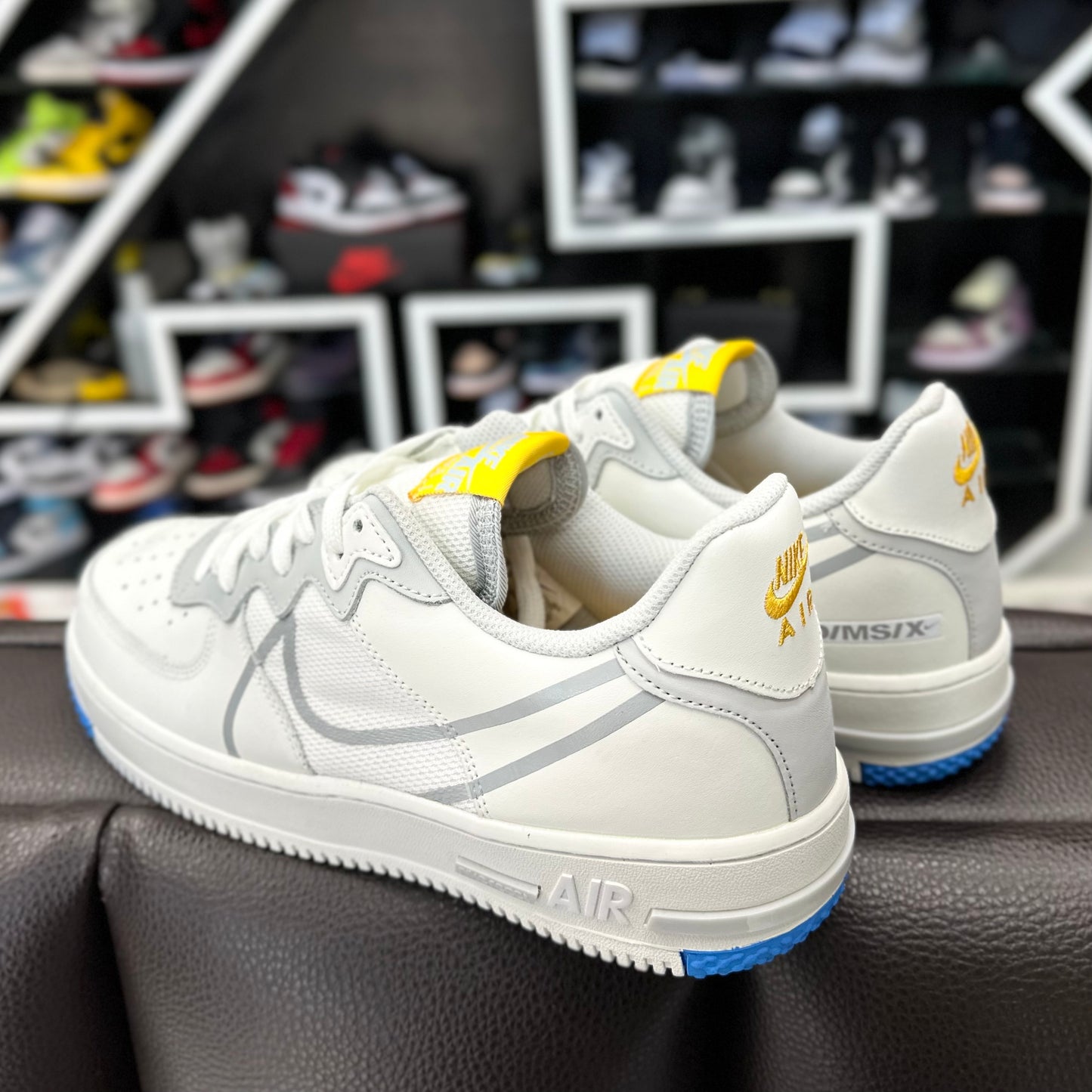 AF1 Low React Blanco/Azul