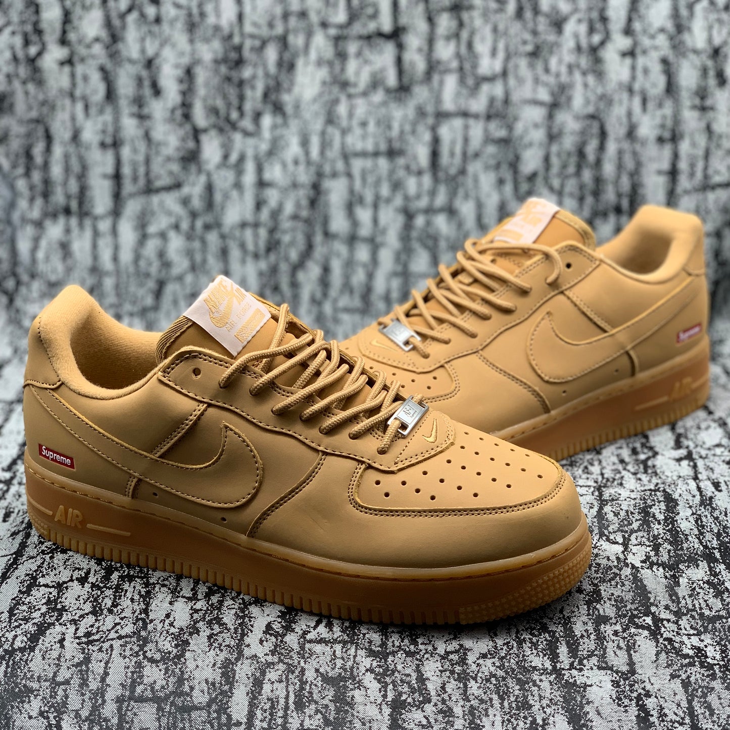 AF1 Low SUPREME Camello