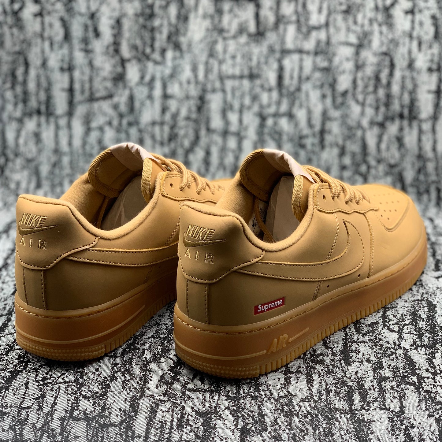 AF1 Low SUPREME Camello